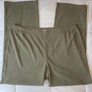 Flowy ribbed bottoms